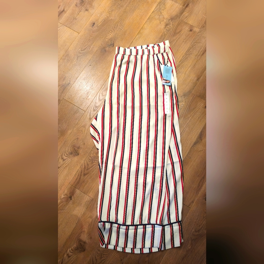 Future Collective, 4x, White